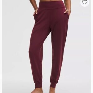 lululemon athletica Align High Rise Jogger in Burgundy bay